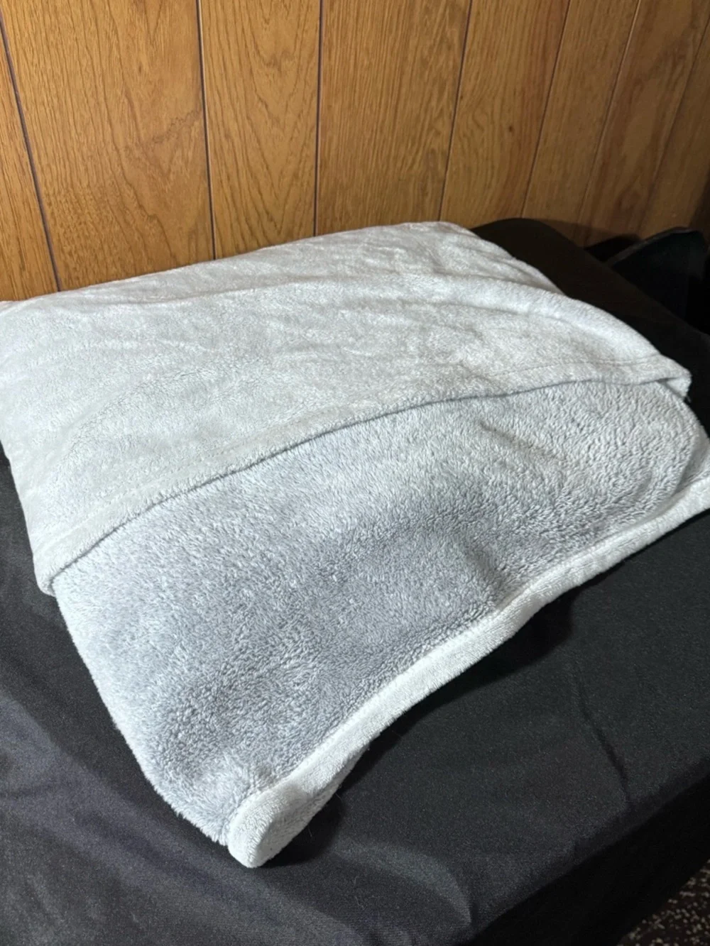 Soft Light Gray Blanket - Plush‎ Everyday Comfort Throw